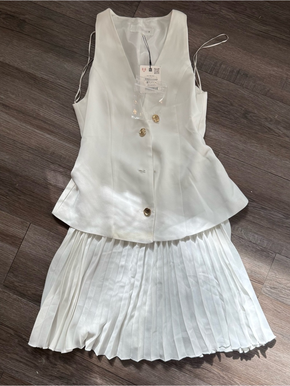 ZARA NWT White Pleated Mini Dress Gold Button XS